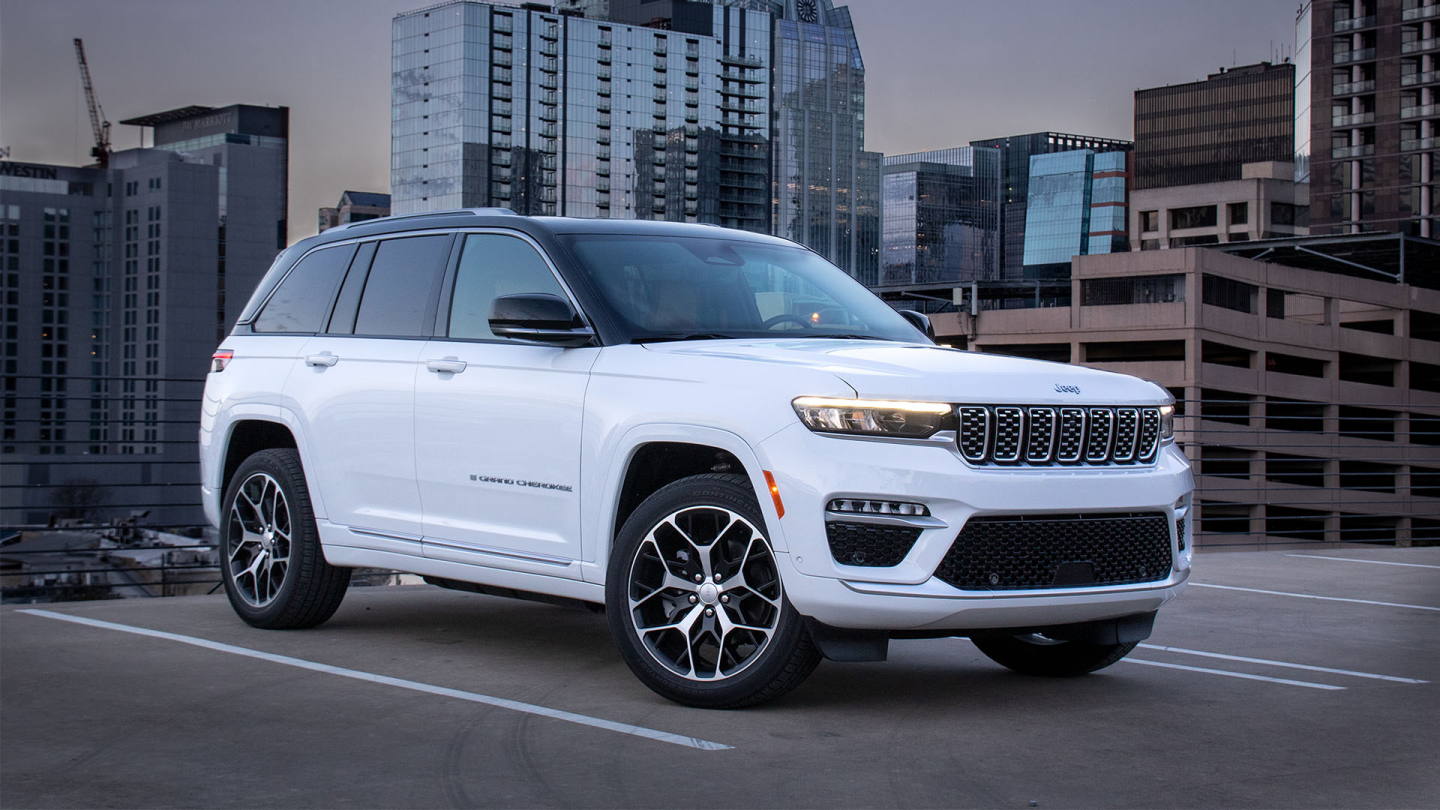 A 2022 Jeep Grand Cherokee Summit Reserve.